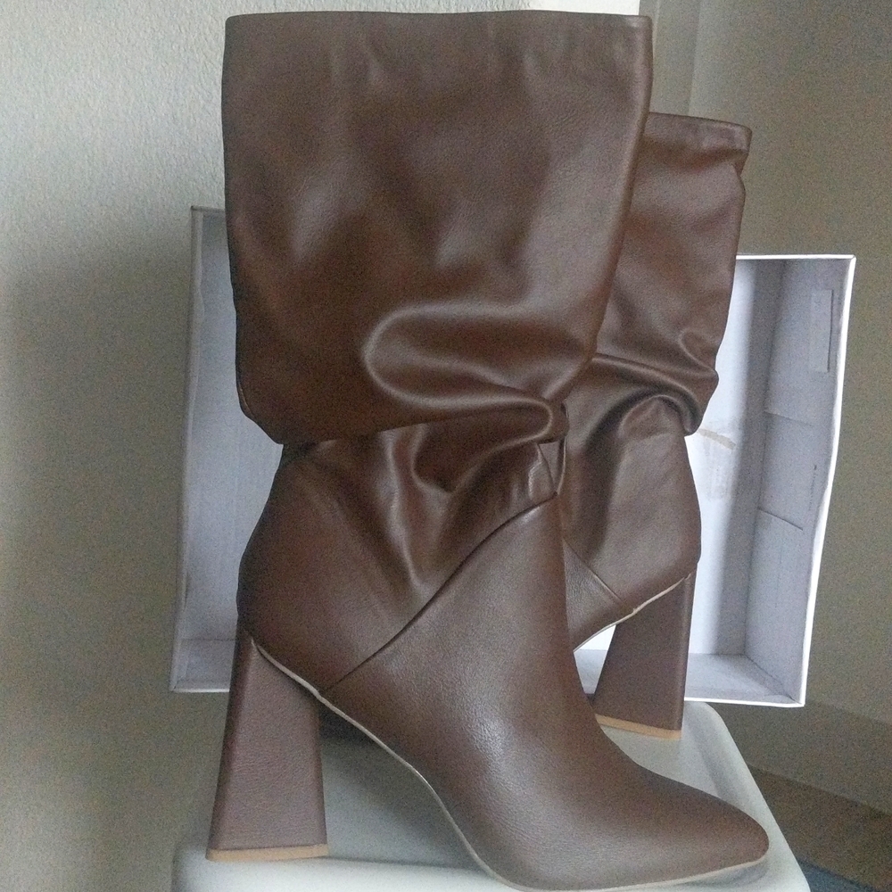 New, Never Worn Dolce Vita Brown Boots